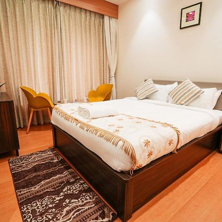 Вилла White Coco House 4Bhk Насик Экстерьер фото